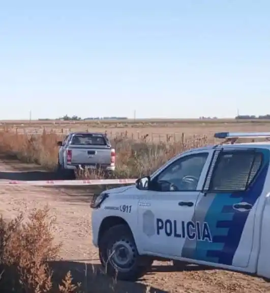 Encapuchados robaron plata, joyas y una pickup a un matrimonio en el campo