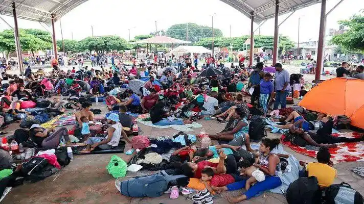 ¡APELAN A LA COMPASIÓN! Venezolanos instalan campamentos en frontera con EE.UU.