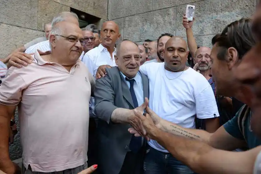 La administración Arroyo, que tomó un barco a la deriva, dejó las cuentas públicas en orden