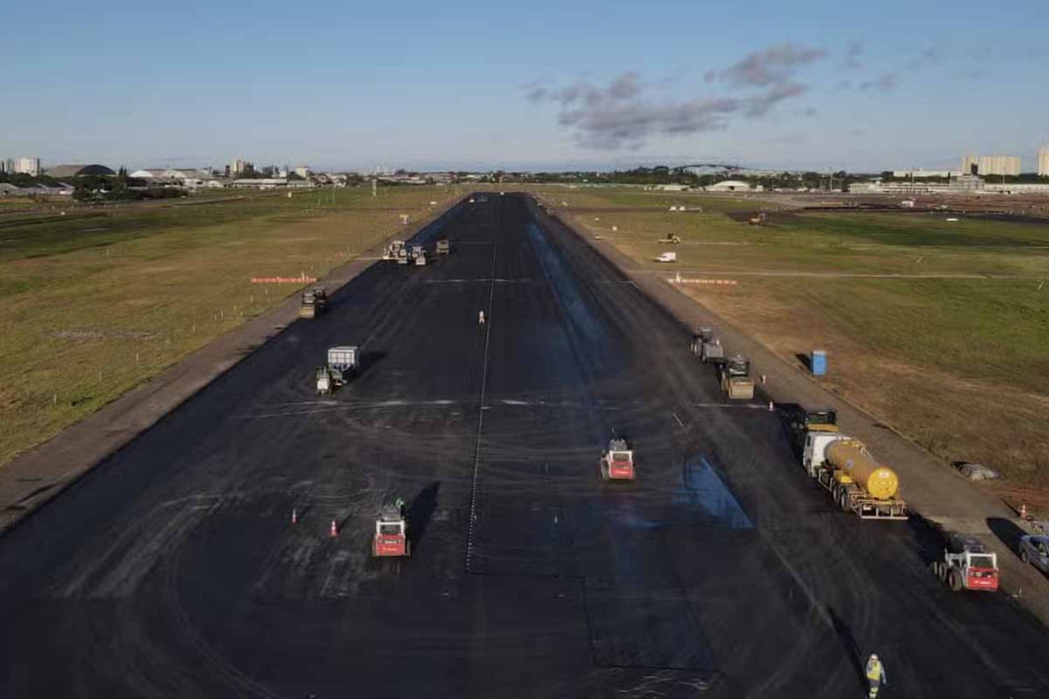 Porto Alegre Airport Fully Reopens 3,200-Meter Runway After April Floods