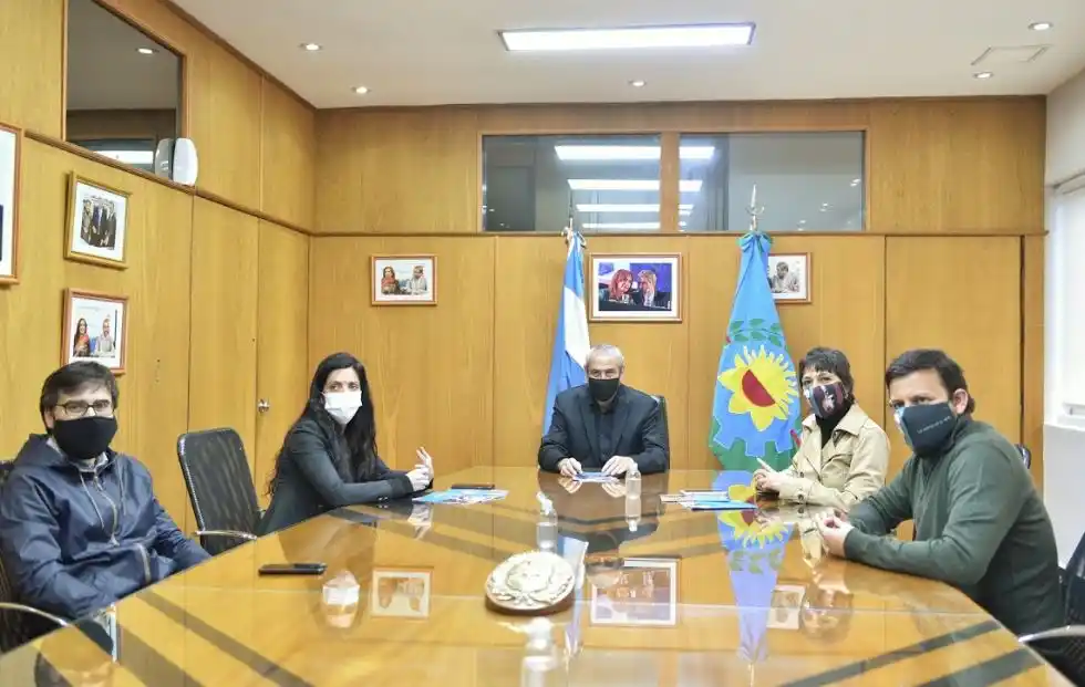 Pami presentó programa Residencias Cuidadas en Avellaneda y Quilmes, para fortalecer la atención por coronavirus