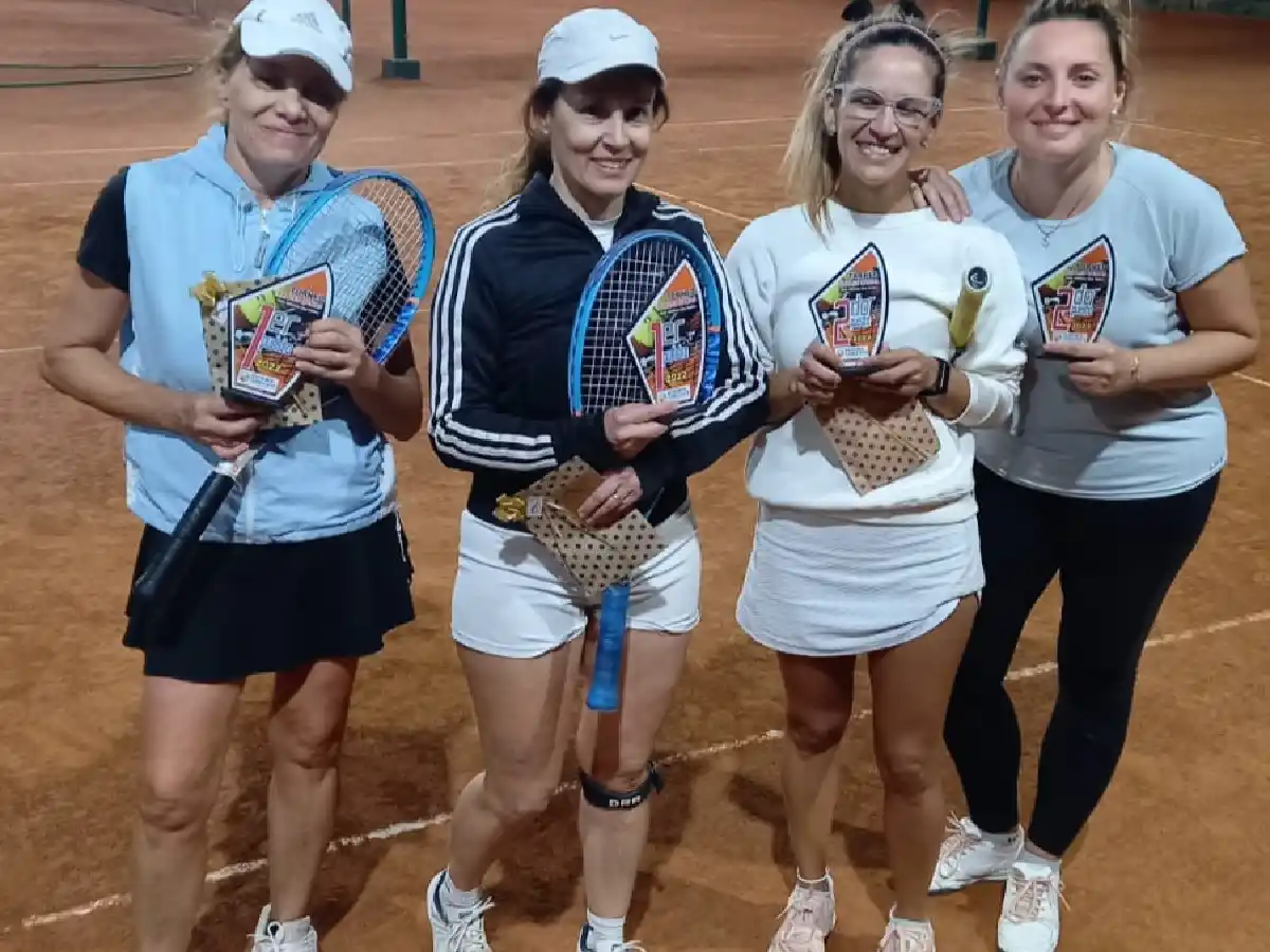Torneo de dobles damas jugaron en San Isidro