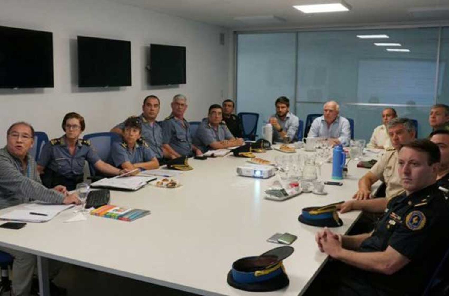 Lifschitz se reunió con Pullaro para evaluar acciones de seguridad