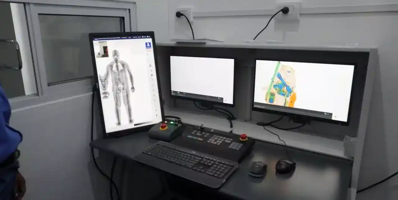 Coronda: sorprendieron a un guardia intentando entrar 17 teléfonos a la Unidad 1