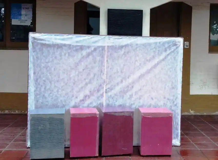 Clorinda: Policías secuestran muebles sin aval aduanero