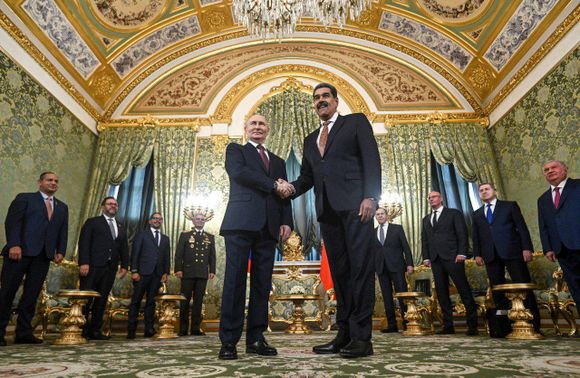 Nicolás Maduro apoya diálogo entre RUSIA y UCRANIA