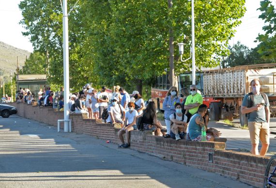 La tercera ola de Covid marcó otro récord con  ​815 diagnósticos positivos y 2.845 casos activo