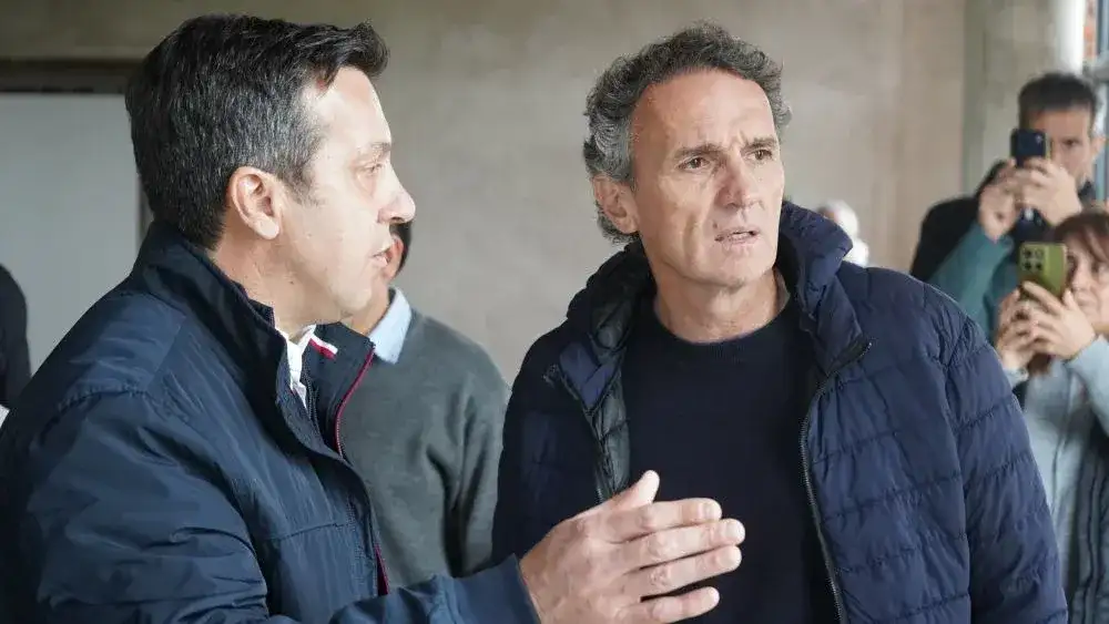 Visita de Katopodis a la Casa de la Provincia
