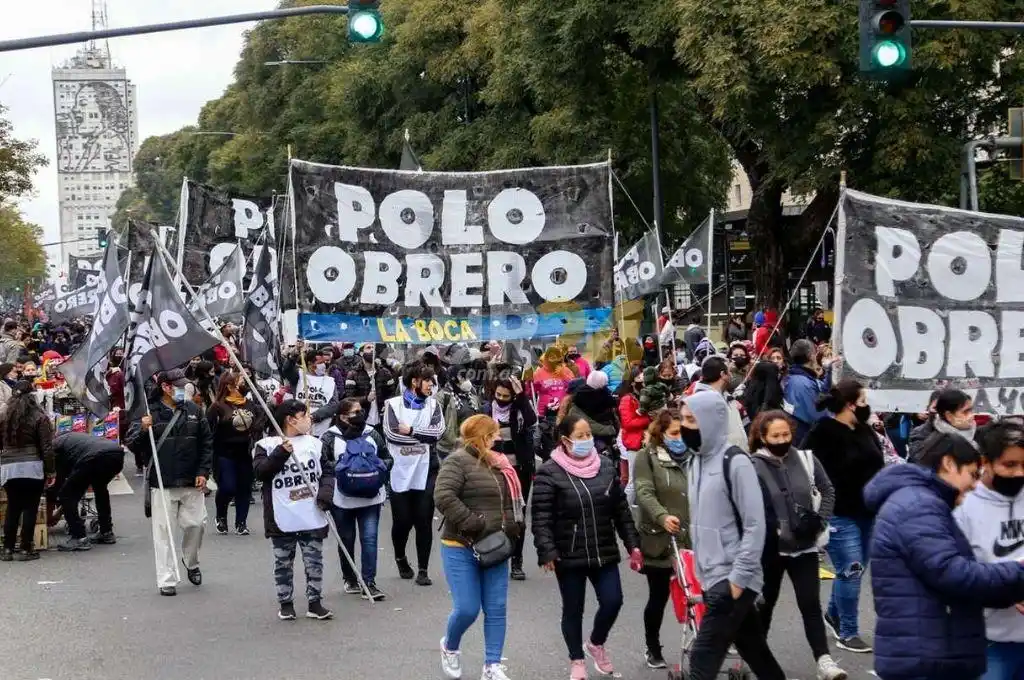 Movimientos sociales marchan al Ministerio de Desarrollo Social