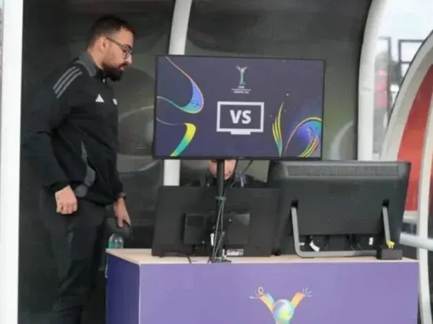 La FIFA reemplaza el VAR con el sistema Football Video Support