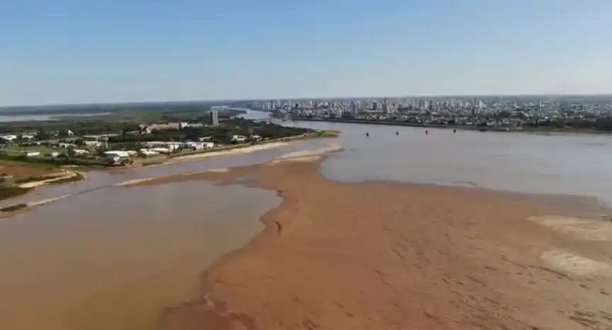 Se agudiza la bajante del río y los bancos de arena vuelven a cobrar preponderancia