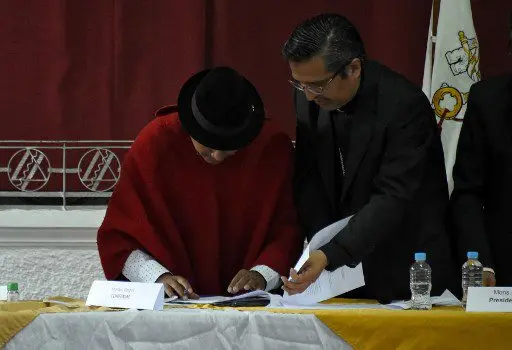 ¡ADIÓS AL CONFLICTO! Gobierno e indígenas firman acta que pone fin a protestas en Ecuador