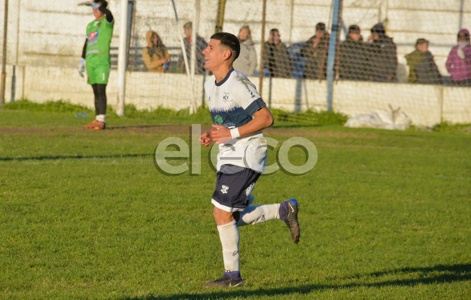 El regreso del fútbol será con actividad casi completa