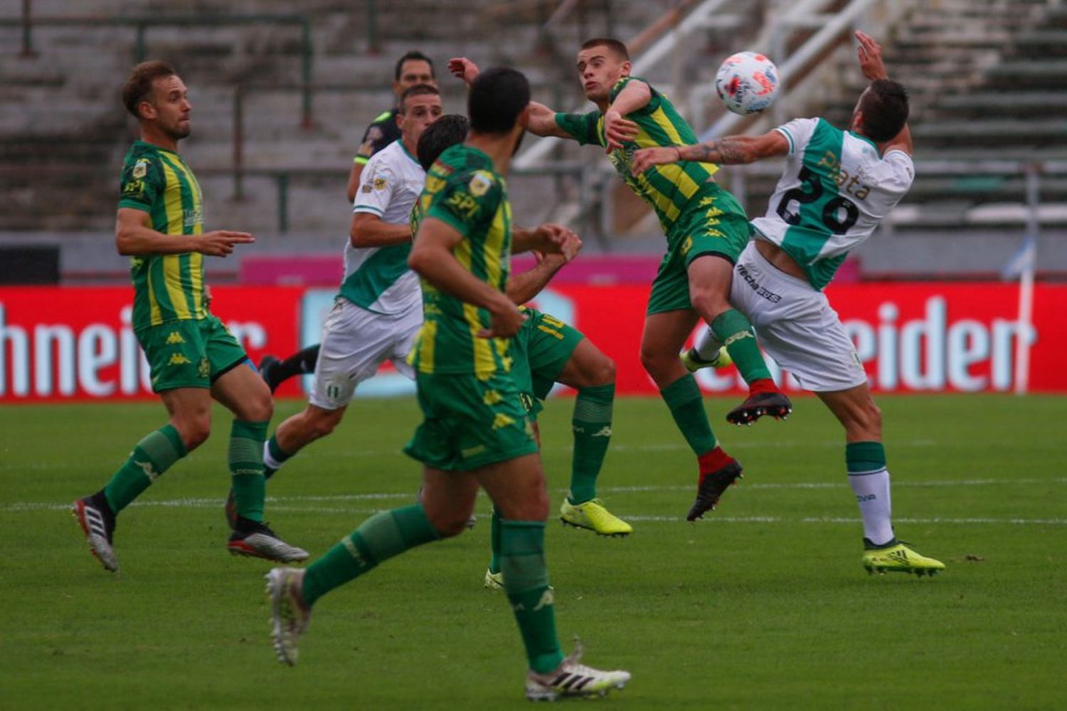 Banfield consiguió un muy celebrado punto