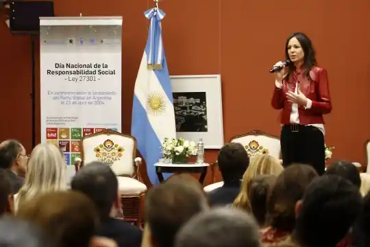 El Gobierno oficializó un subsidio de $1.500 para quienes reciben la AUH
