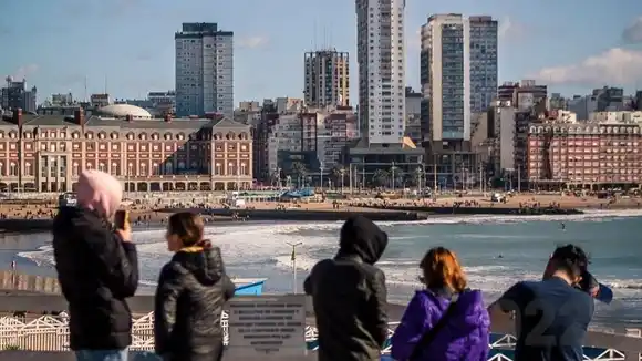 Fin de semana largo de octubre: cuáles fueron los destinos bonaerenses más elegidos y cuánto gastaron los turistas