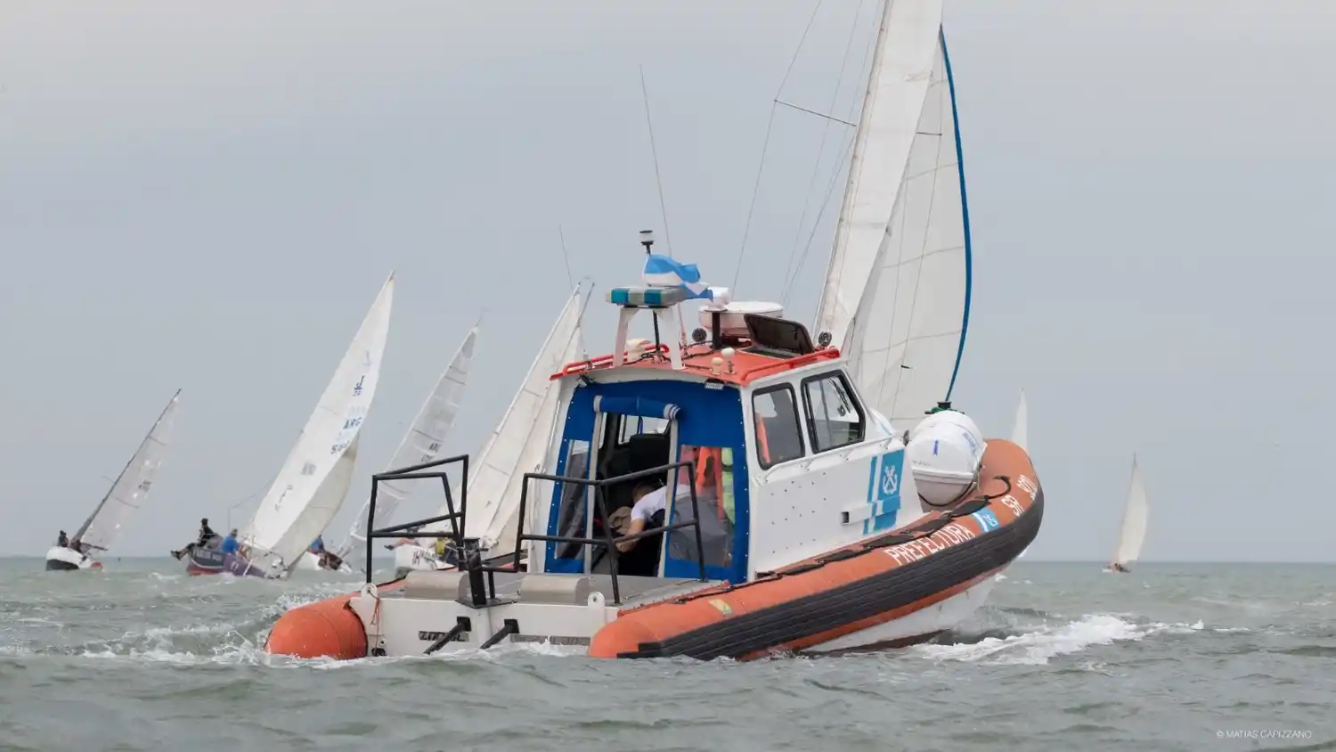 Nueva edición de las series de regata en homenaje a la Prefectura Naval Argentina