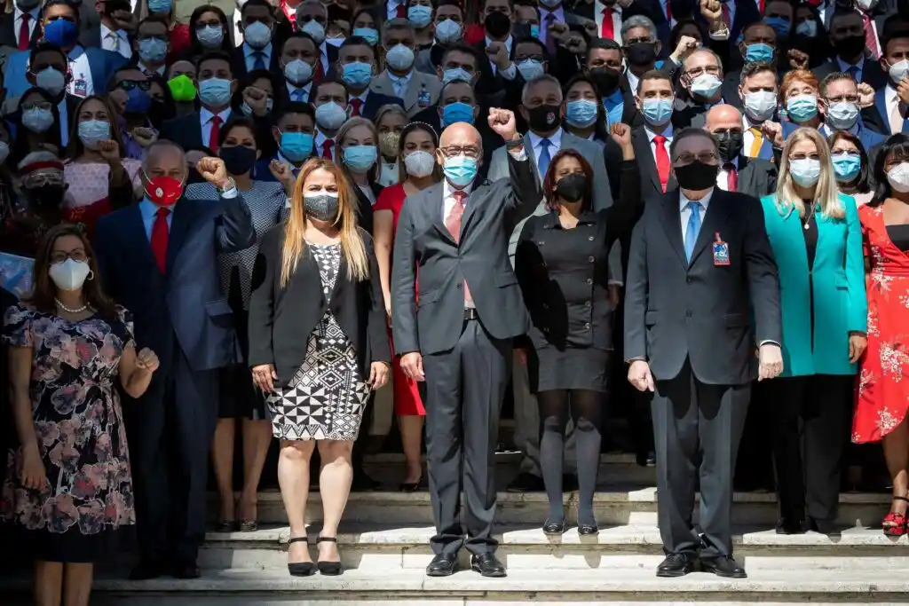 SERÁ el VERDUGO: AN de MADURO pone a José Brito a investigar al Parlamento de Guaidó