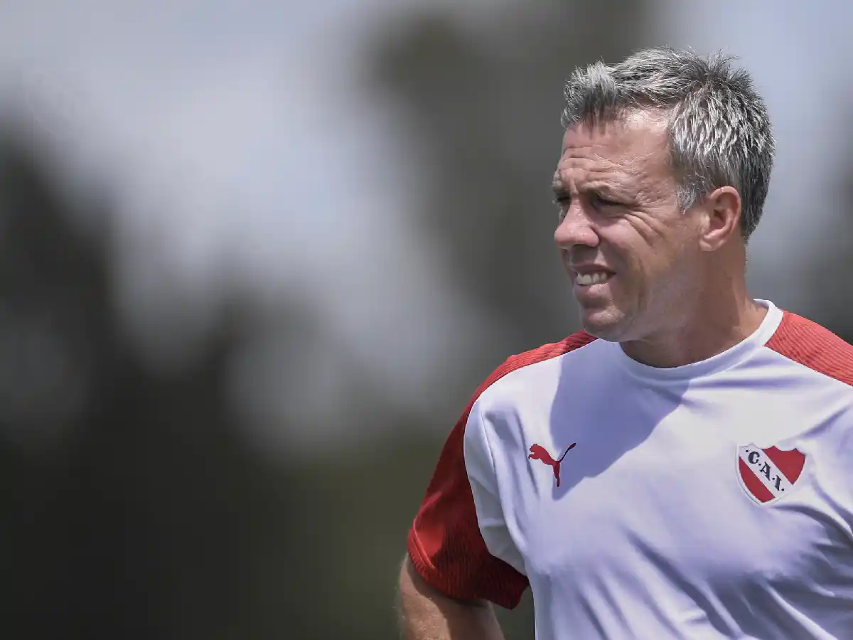 Pusineri: "Es un gran desafío dirigir este equipo”