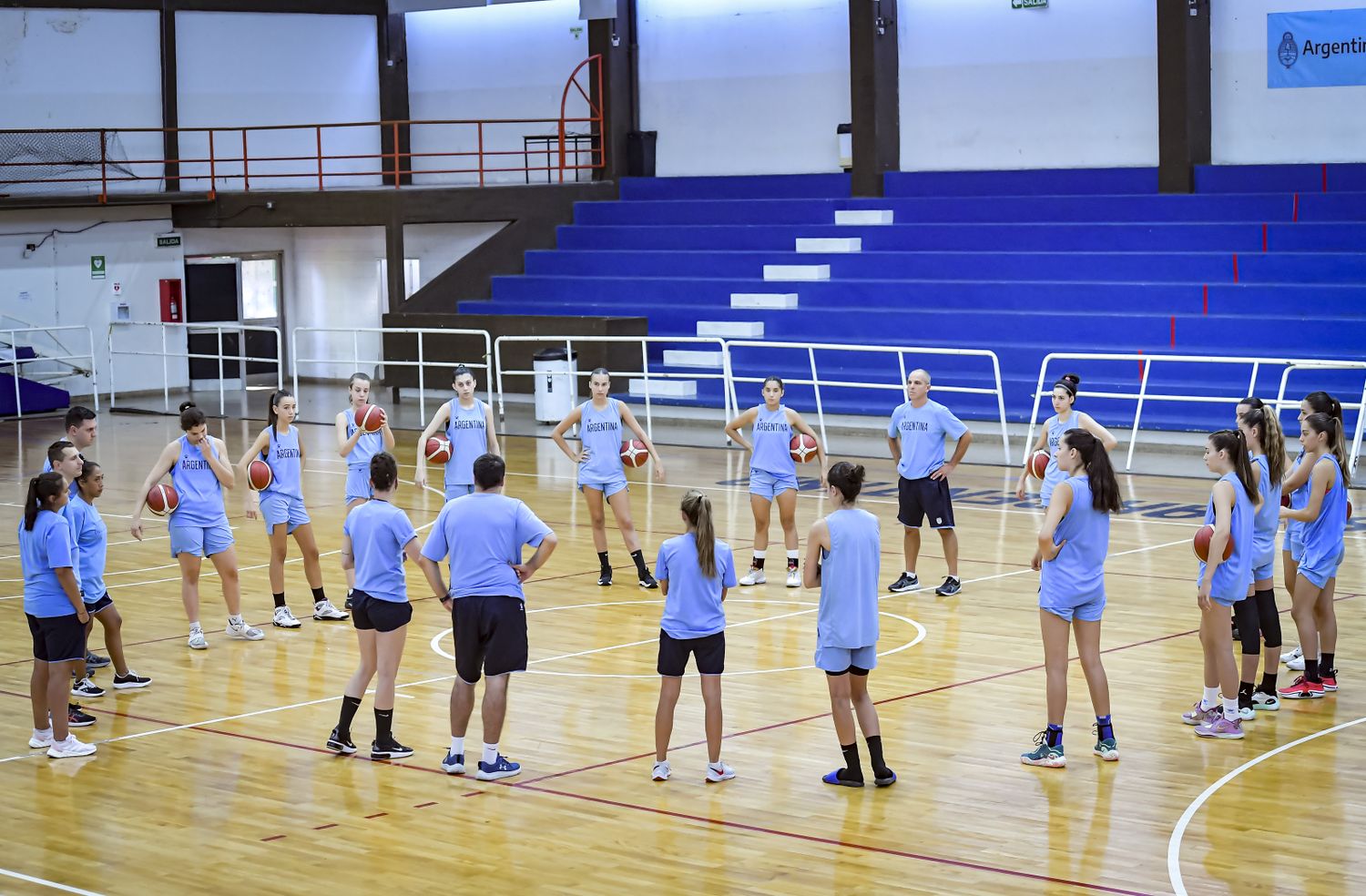 El equipo a las órdenes de la venadense Budini.