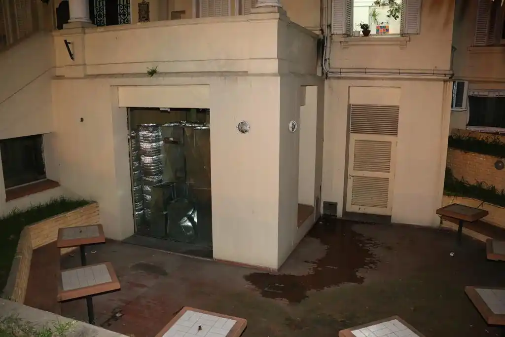Convocatoria otorgar la  concesión de la cafetería del Hospital Santamarina