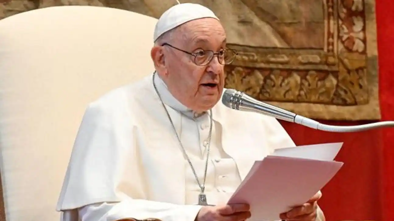 Papa Francisco: "No más guerra, no más atentados, no más violencia, sí al diálogo y sí a la paz"
