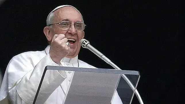 El Papa pidió entender el  rol de mujer