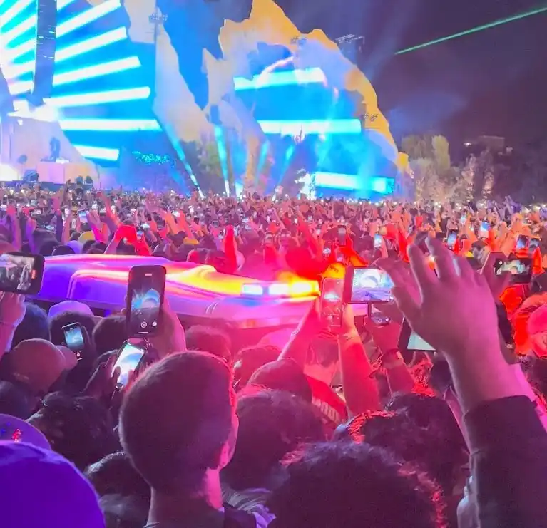 Al menos ocho muertos y decenas de heridos por una avalancha humana en un festival de música