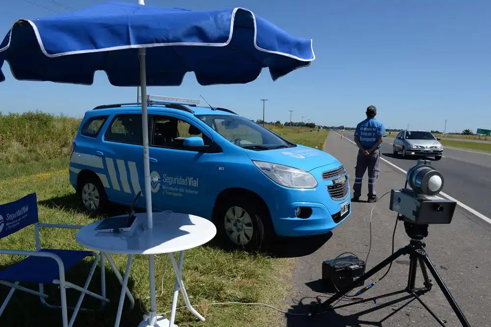 Suman radares y cámaras para controlar las infracciones en rutas a la Costa Atlántica