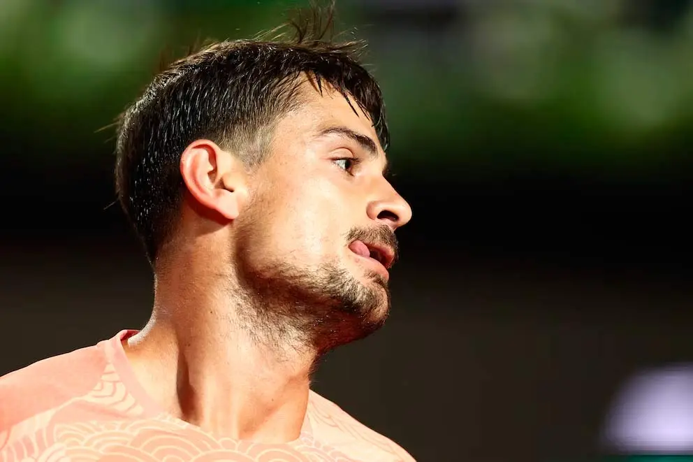 Navone cayó ante el español Martínez, quedó eliminado y ya no quedan argentinos en Wimbledon