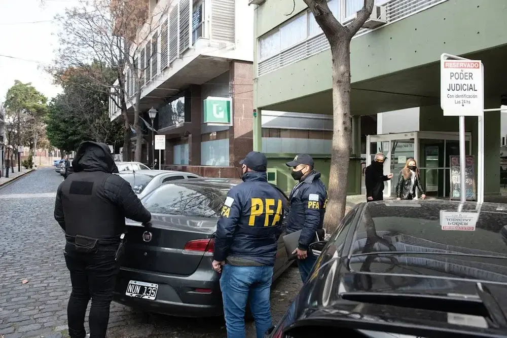 Uno de los allanamientos realizados en el marco de la causa, en este caso en los Tribunales de San Isidro en 2020.