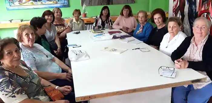 Educadores jubilados se reúnen en el Centro Cultural