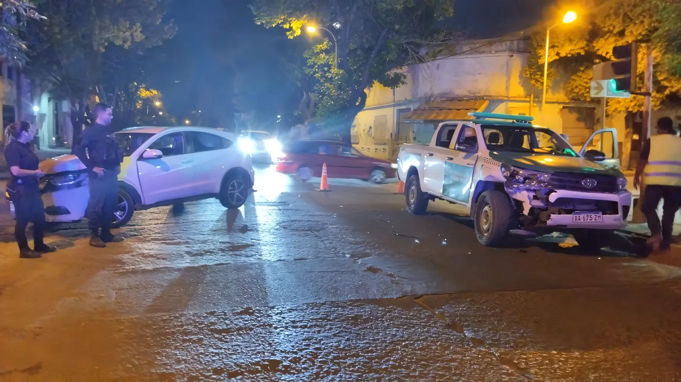 Chocó un móvil de Inspección en Pellegrini y Caseros