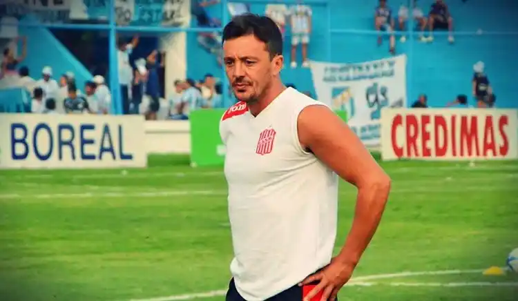 "A la presión, queremos agregarle pases y movilidad"