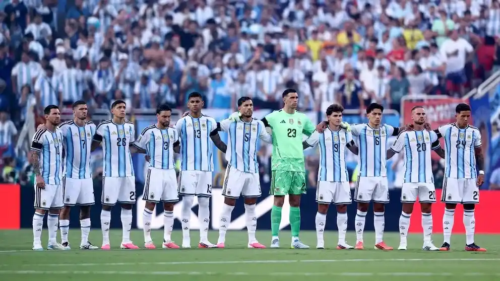 El mensaje de los veteranos de Malvinas antes de la semi Argentina-Inglaterra: "La memoria se defiende en cada cancha"