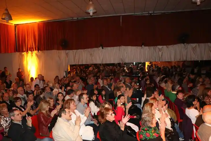 Gustavo Rivas sorprendió con el festejo de sus 70 años 