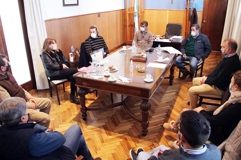 Gestiones para dictar carreras vinculadas al agro en Lobería