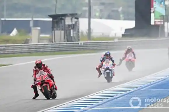 Bagnaia se impuso en el GP de Tailandia y encendió el campeonato