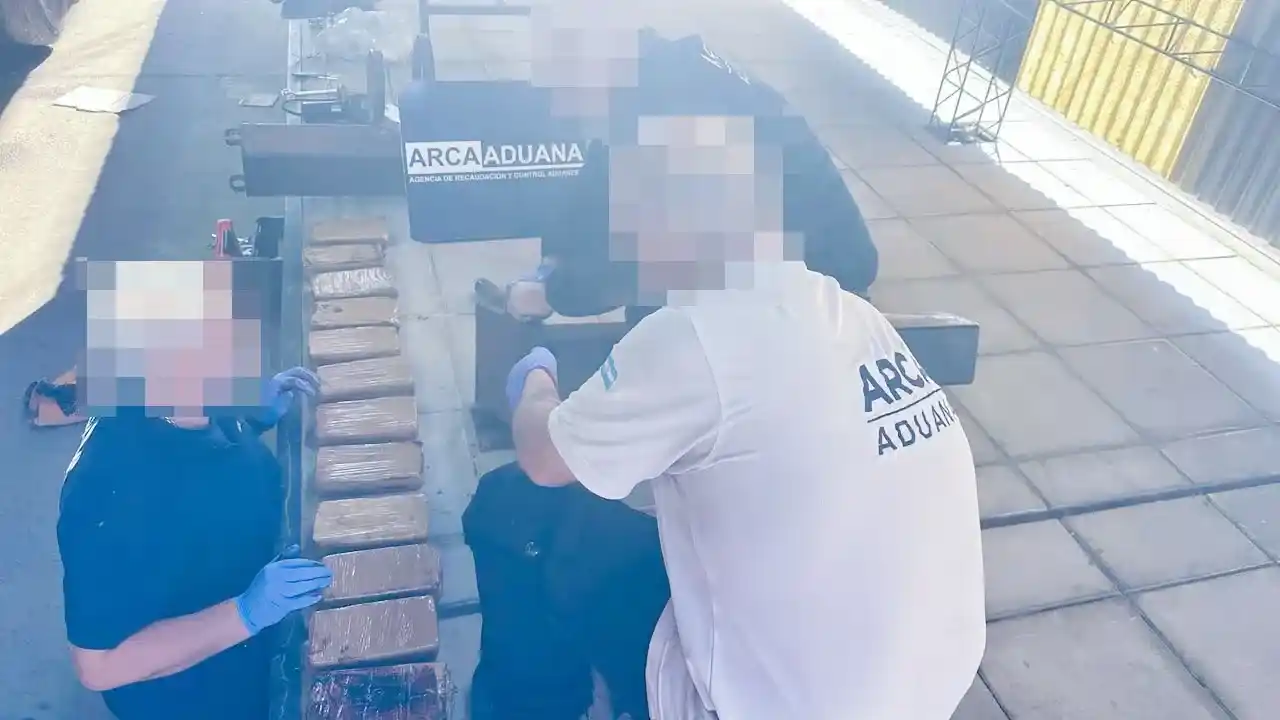 Concordia: la Aduana descubrió 16 kilos de cocaína ocultos en un camión