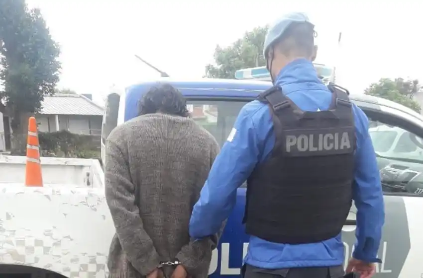 Entró por la fuerza a la casa y violó a su ex pareja