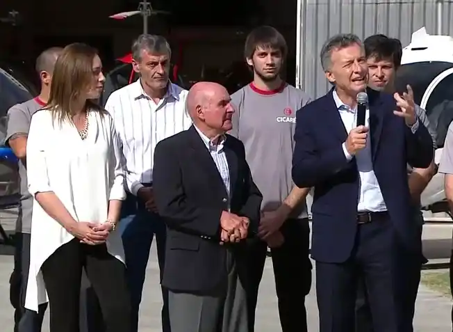 Macri puso en marcha planta de producción de helicópteros en Saladillo
