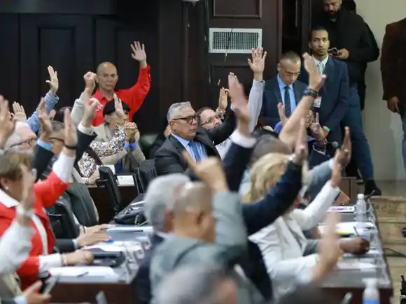 AN pide a Maduro romper relaciones comerciales con empresas europeas