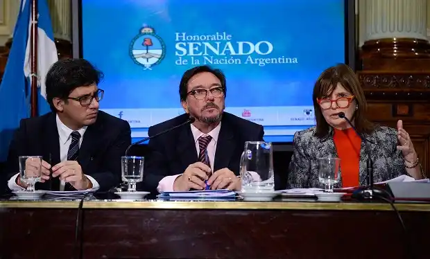 Guastavino recibió a Garavano y Bullrich