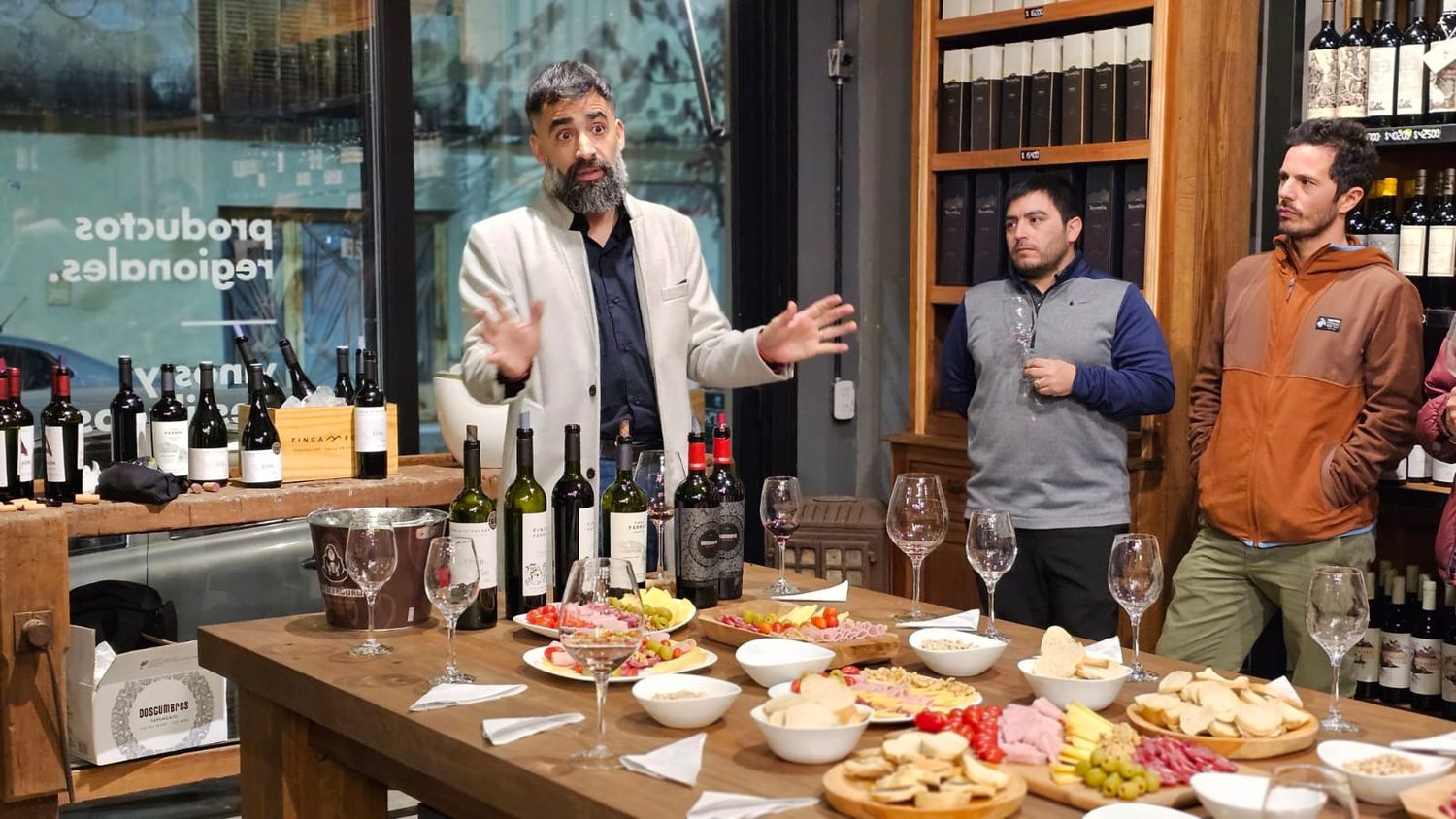 Finca Ferrer y El Bebedero, juntos en una degustación al paso