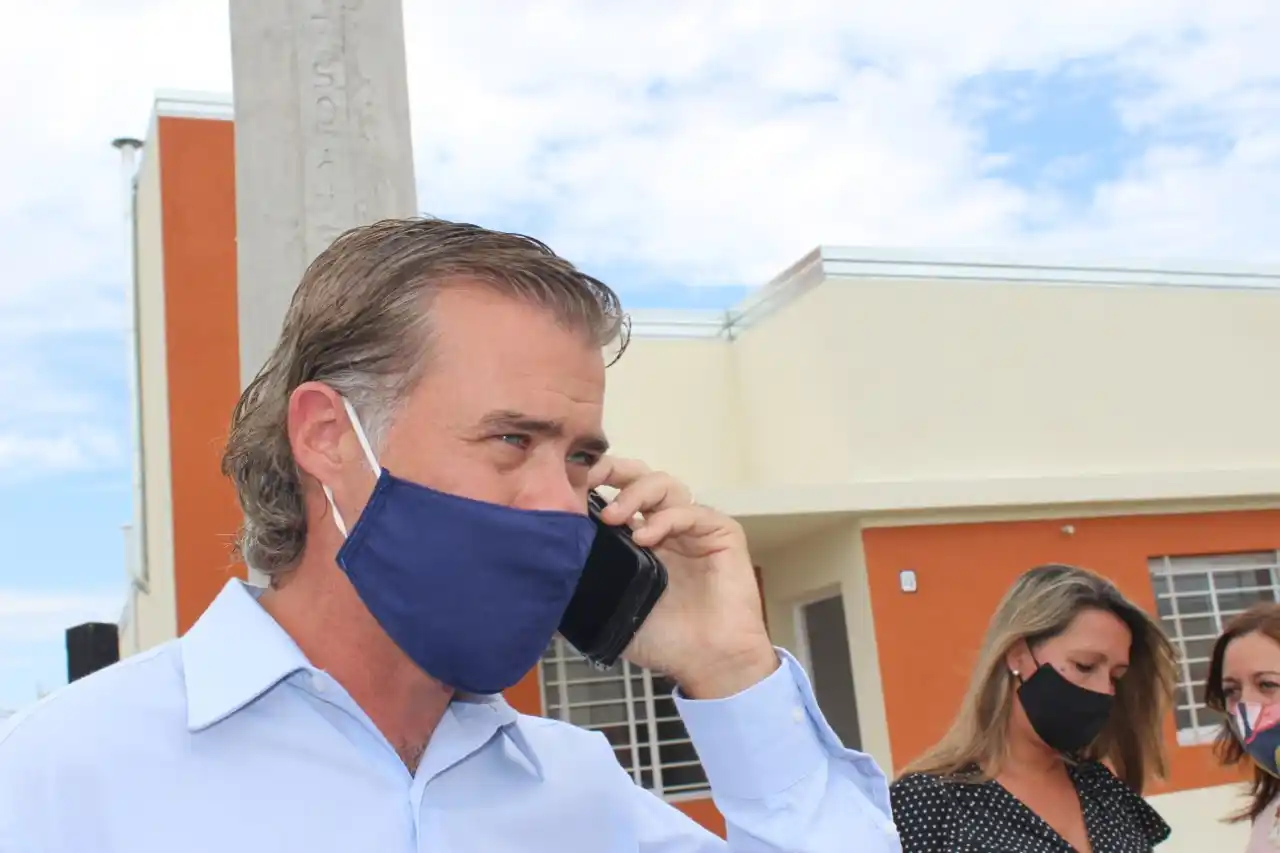 "Otra medida interesante podría ser disminuir las reuniones sociales", adelantó Piaggio