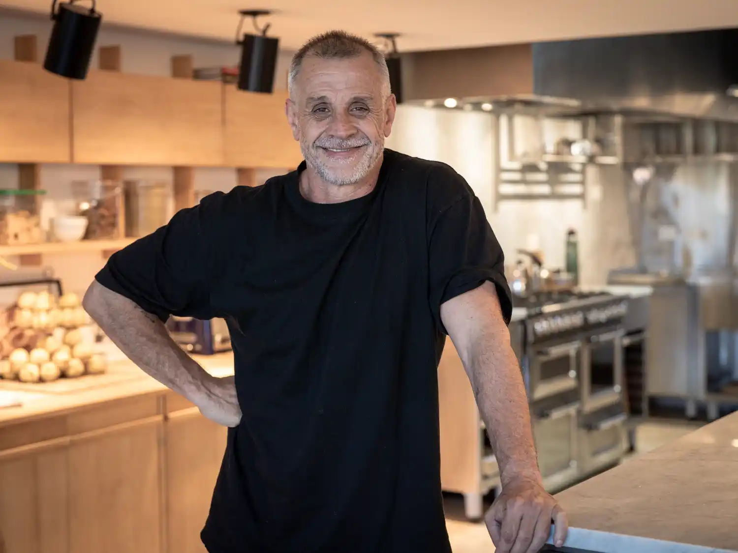 Christian Petersen recibió el alta tras su descompensación en el volcán Lanín y continúa la recuperación en su casa