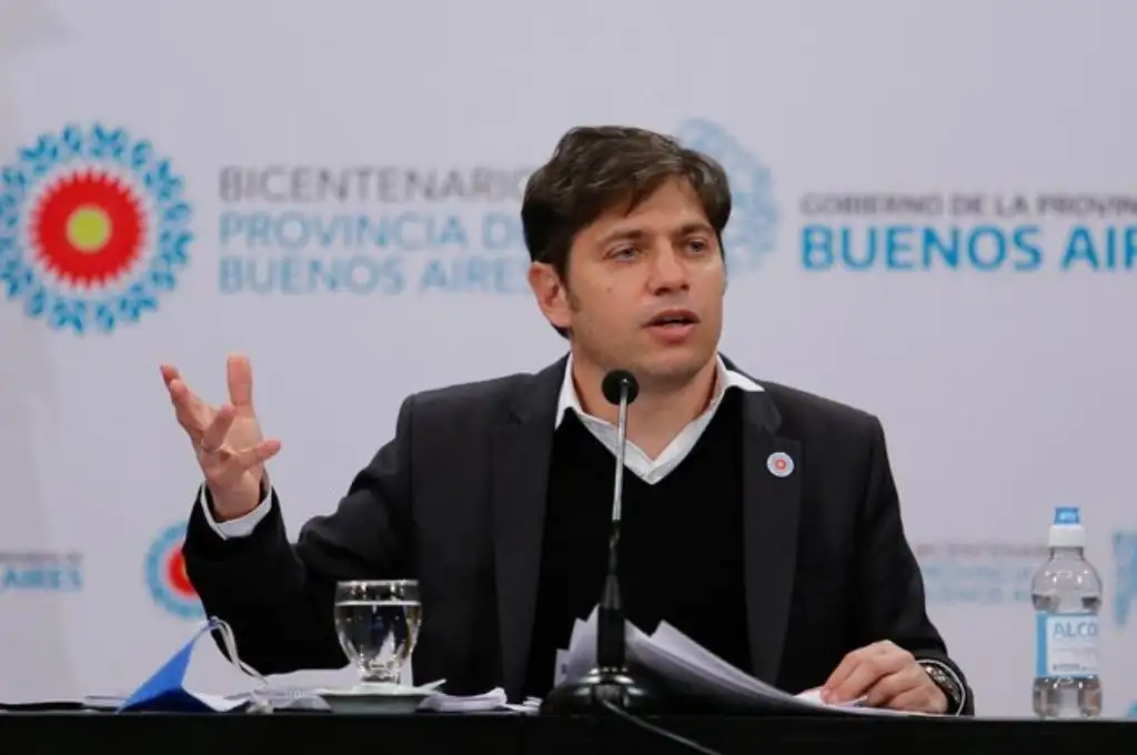 Axel Kicillof y una enfermera, los primeros en recibir la Sputnik V en el país
