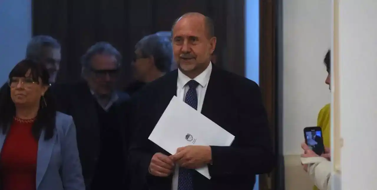 Perotti citó a legisladores provinciales por el acuerdo con Nación por la deuda 
