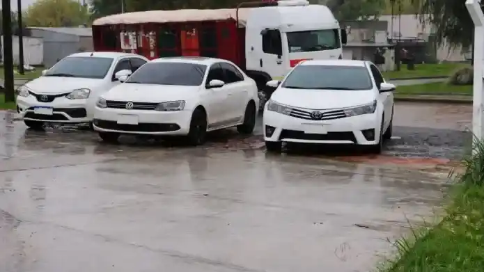 Estacionaron en el ingreso a un hospital entrerriano y un camión de oxígeno no pudo entrar