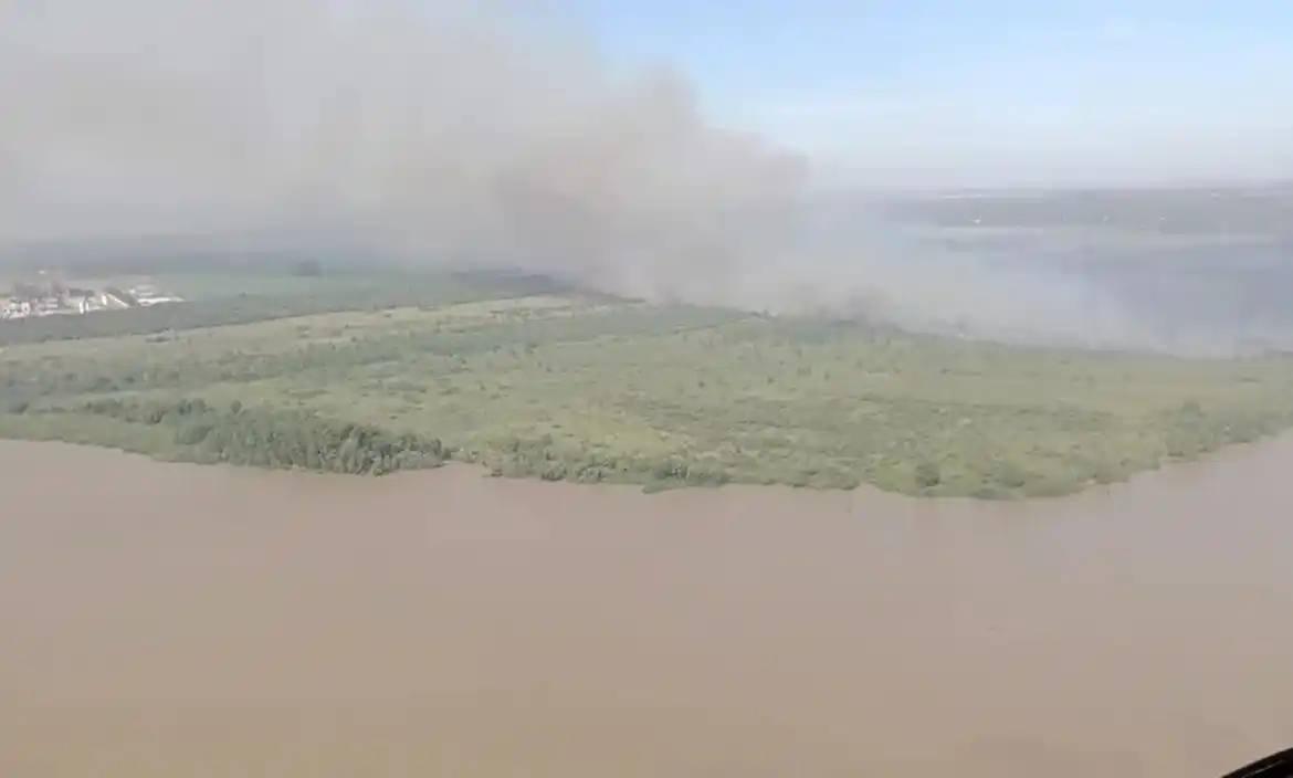 Se registra un incendio de pastizales cerca de Atucha